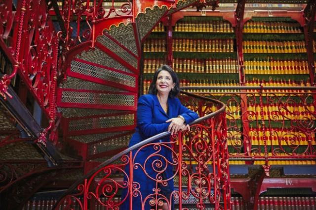 Voorzitter Khadija Arib in de Handelingenkamer